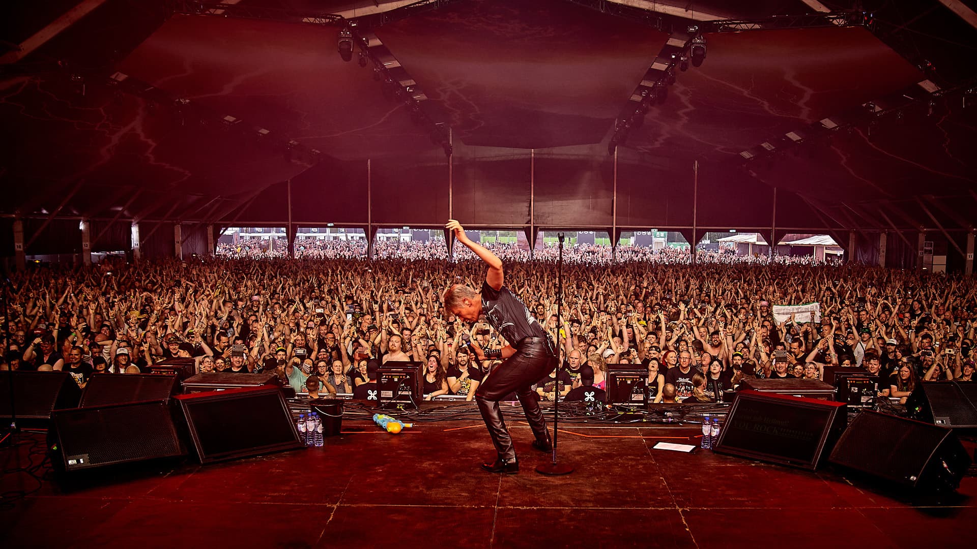 Hellmut Lotti Goes Metal